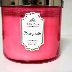 Bath & Body Works 3 Wick Candle Honeysuckle